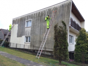 mytí a nátěr fasády rodinného domu