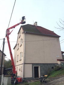 čištění střechy rodinného domu