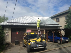 čištění střechy rodinného domu
