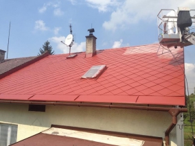 čištění střechy rodinného domu