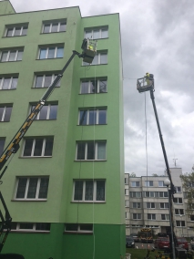 mytí fasády panelového domu Soběslav