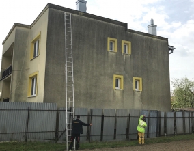 umývanie fasády rodinného domu